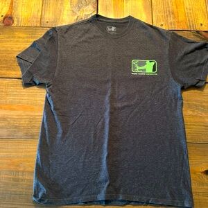 Major league bow hunter men’s t-shirt. Size large.